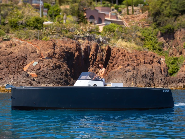 Pronajmout Motorová loď se skipperem či ne Smartboat v Cannes