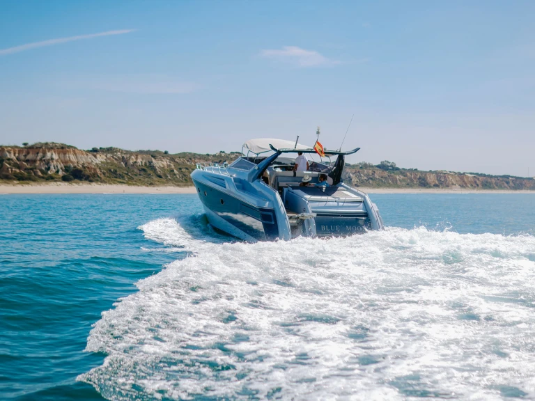 Pronajmout Jachta se skipperem či ne Sunseeker v Španělsko