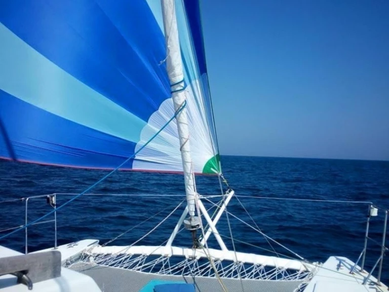 Pronájem lodi petrachi 32 v Es Jondal na Samboatu