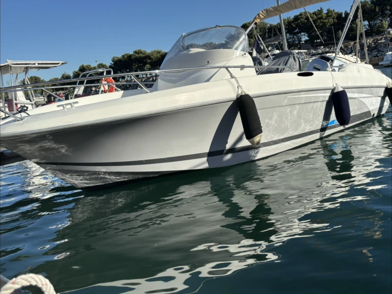 Pronájem lodi Bénéteau Flyer 650 Open v Marseille na Samboatu