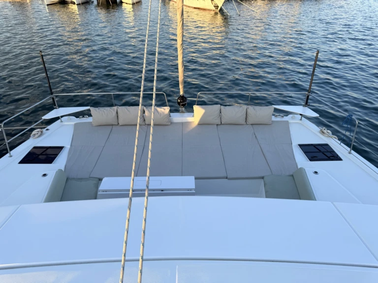 Pronájem Katamarán v Nea Peramos -Bali Bali 4.8 (5+1 cab)