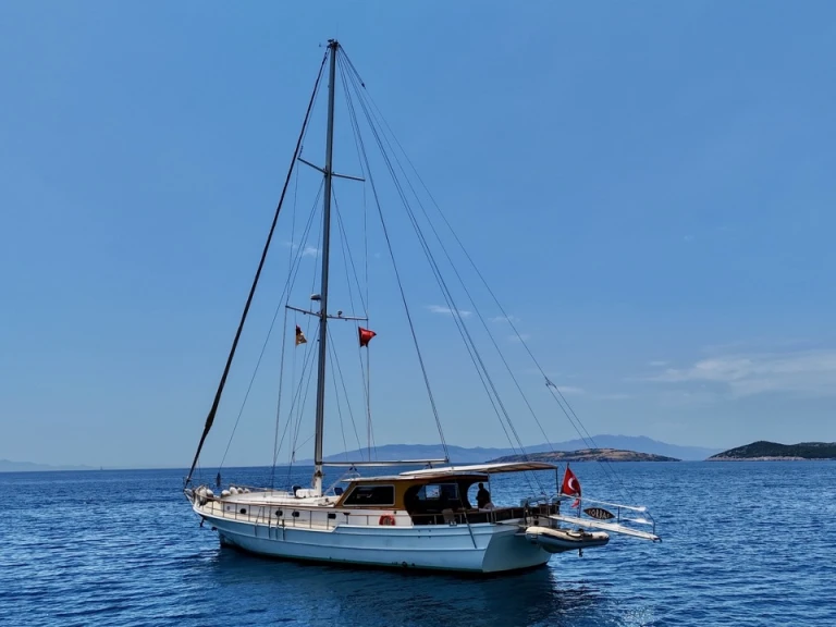Custom Made Zorbas jednotlivci a charterové společnosti v Bodrum