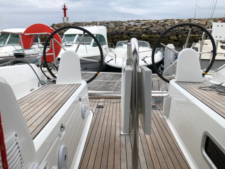 Pronájem Plachetnice v Port de Trébeurden -Bénéteau Oceanis 30.1