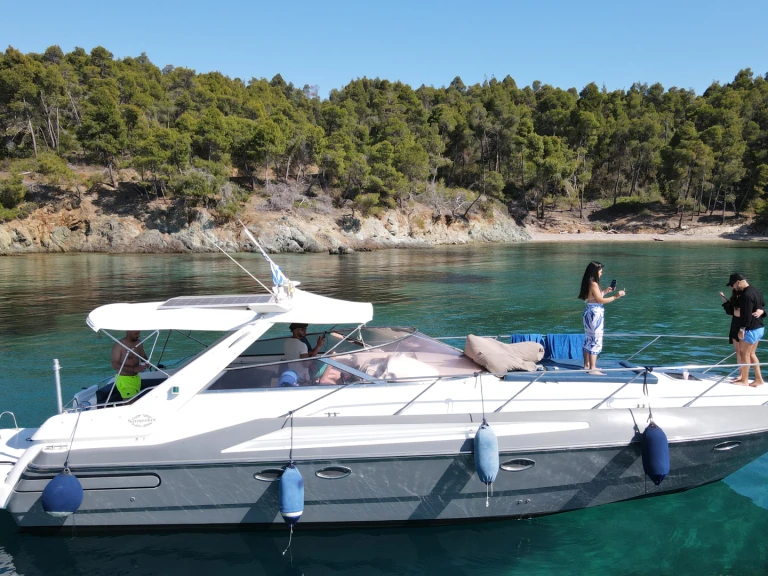 Sunseeker Martinique 39 jednotlivci a charterové společnosti v Pefkochóri