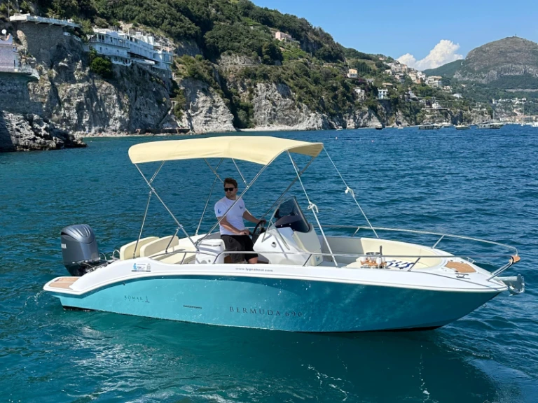 Pronajmout si Romar Bermuda 690 v Vietri sul Mare