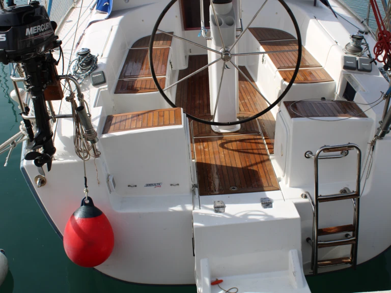 Pronajmout si Hanse 370e  v Torrevieja