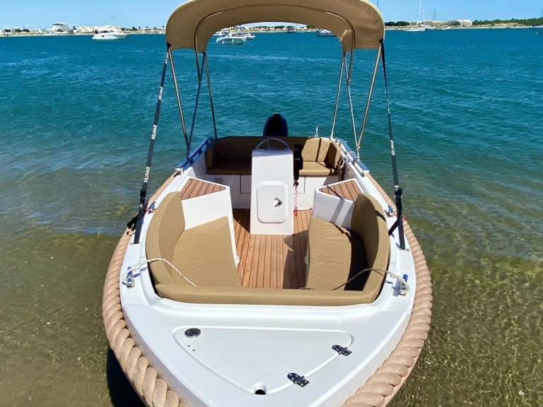 Pronájem lodi Sylver Yacht SYLVER YACHT v Port-Camargue na Samboatu