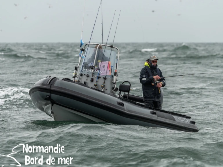 Pronájem lodi Zeppelin Zeppelin Command 20 VPRO v Cherbourg-en-Cotentin na Samboatu