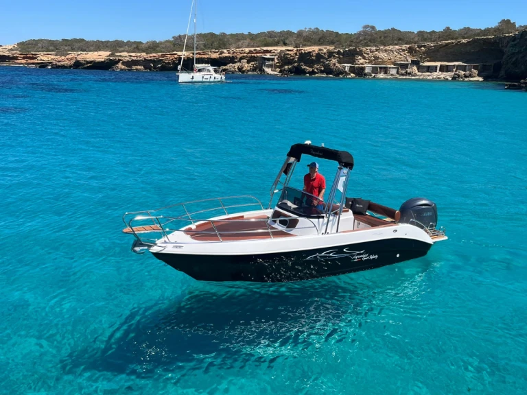 Pronájem lodi Aquabat SPORT INFINITY 21 v Cala Vadella na Samboatu