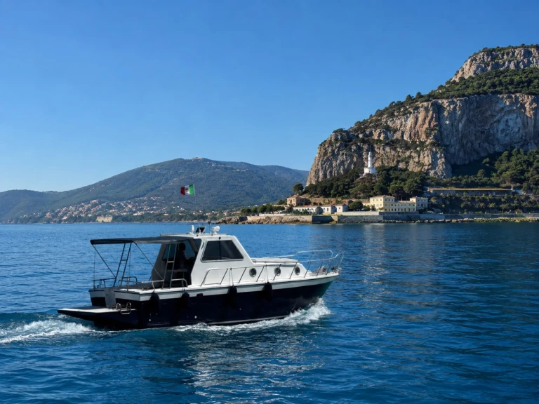 Pronajmout si aztec Crestline v Cefalù