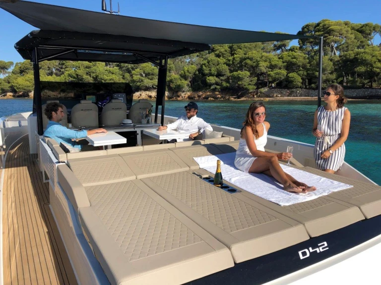Pronájem lodi Palma de Mallorca lákavé ceny D42 Open 