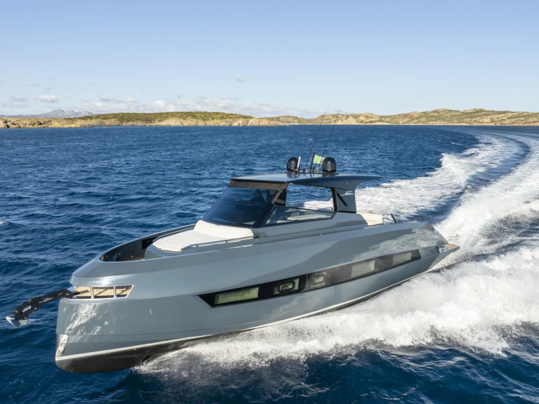 Pronajmout si mandayacht S05.3 v Cannigione