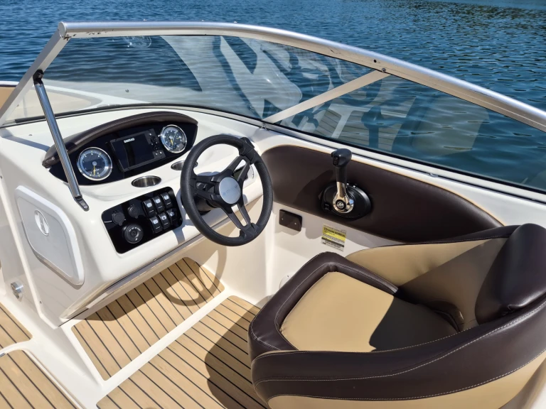 Pronájem jachty v Poreč -Bayliner Bayliner 249 SD na Samboatu