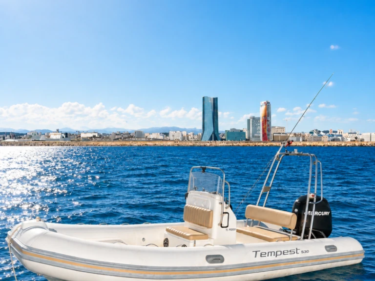 Pronájem lodi L'Estaque lákavé ceny Tempest 530