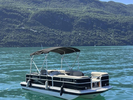 Pronajmout si HURRICANE fundeck 190 v Aix-les-Bains