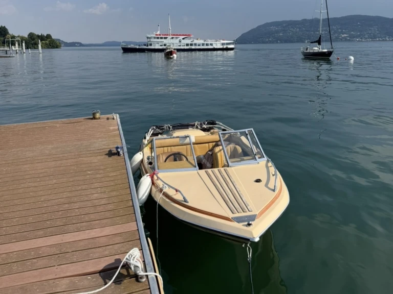 Pronájem lodi Stresa lákavé ceny SSV 164