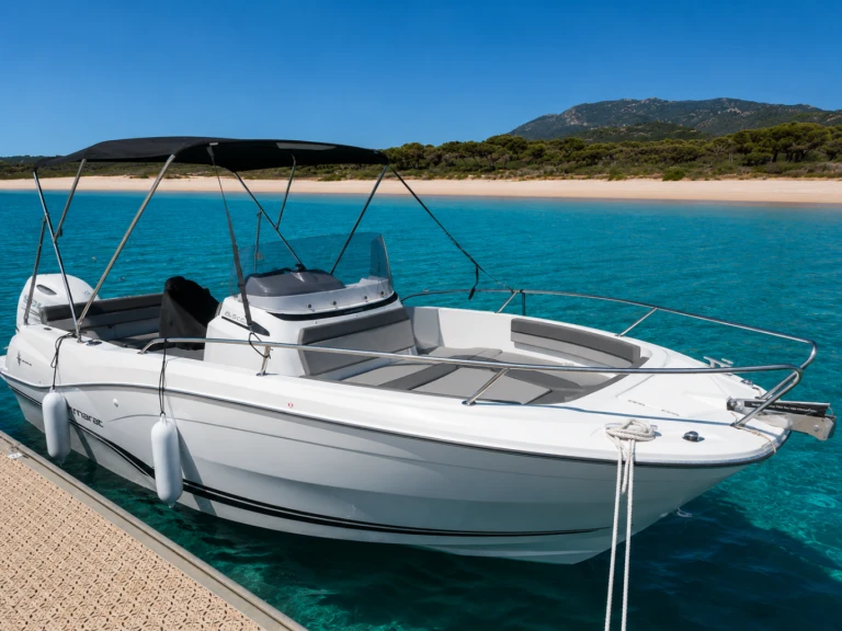 Jeanneau Cap Camarat 6.5 CC Serie 3 jednotlivci a charterové společnosti v Porto-Vecchio
