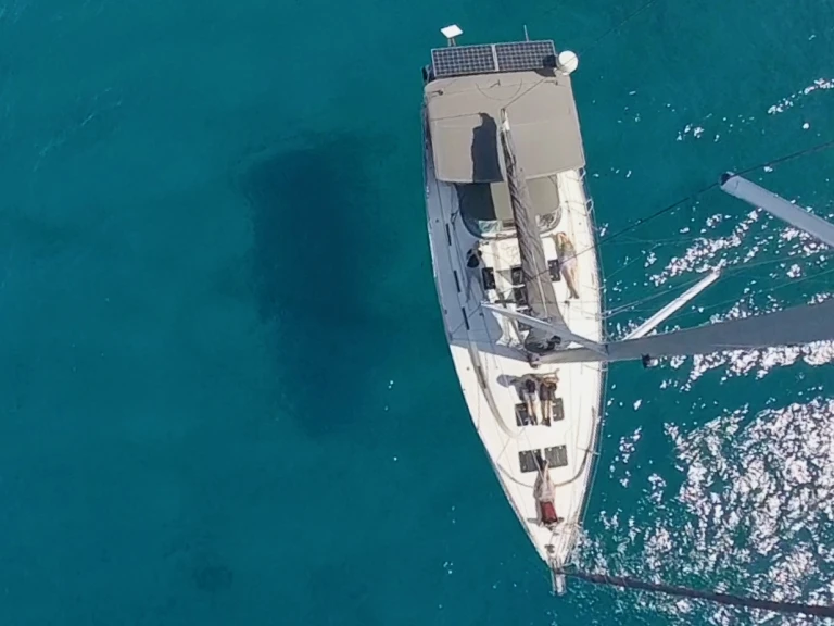 Pronajmout si Bavaria Bavaria 45 Cruiser v L'Anse Mitan