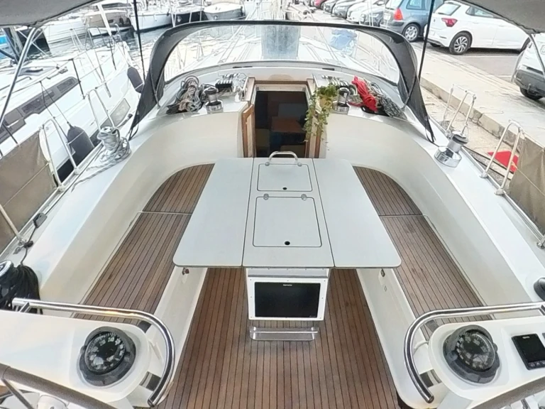 Pronájem lodi L'Anse Mitan lákavé ceny Bavaria 45 Cruiser