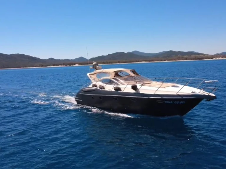 Pronájem Motorová loď v San Teodoro -Azimut Atlantis 42