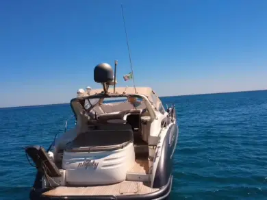 Pronájem lodi Azimut Atlantis 42 v Puntaldia na Samboatu