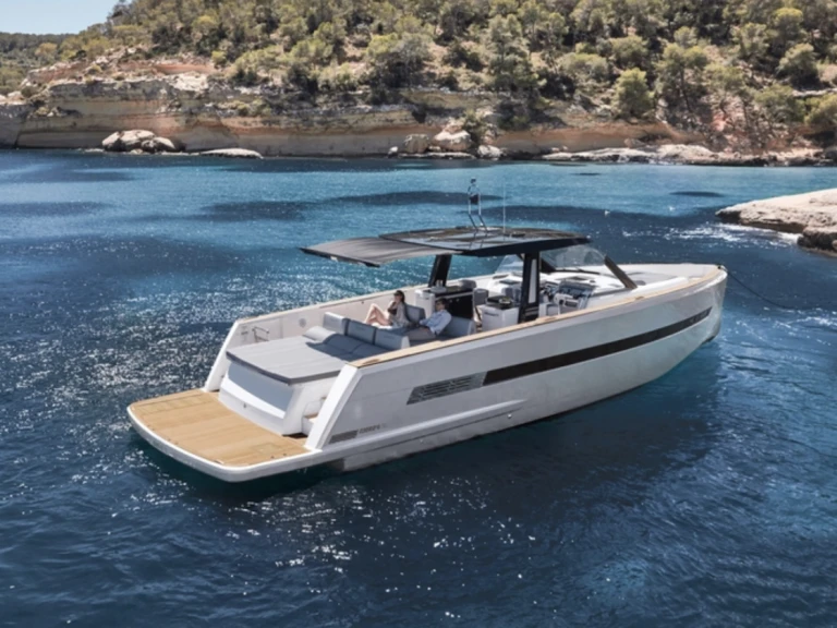 Fjord Fjord 52 Open jednotlivci a charterové společnosti v Port de Saint Tropez