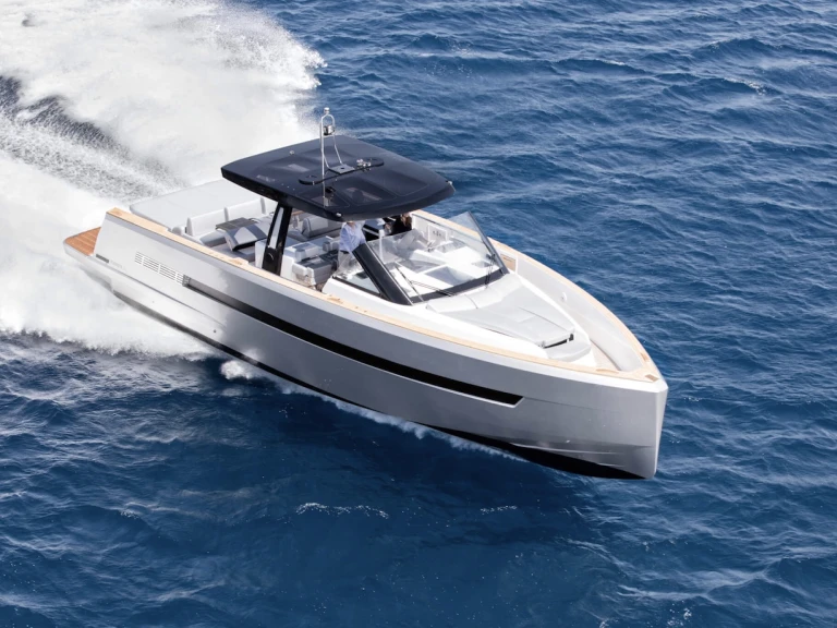 Pronájem lodi Port de Saint Tropez lákavé ceny Fjord 52 Open