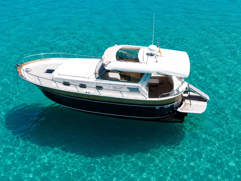 Pronájem jachty v Mahon Port -Apreamare 100 comfort na Samboatu
