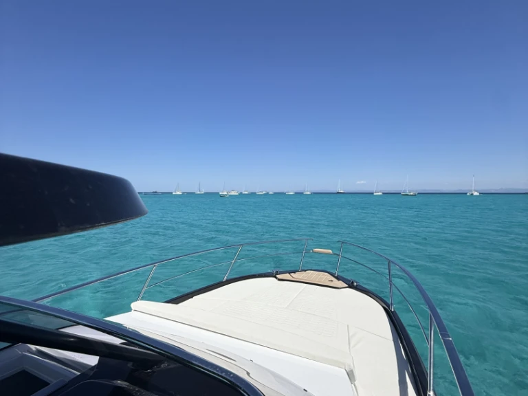Pronájem lodi Idea Marine Idea 100 v Porto Cervo na Samboatu