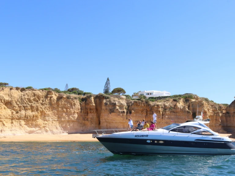 Pronájem jachty v Albufeira  -Pershing Pershing 43 HT na Samboatu