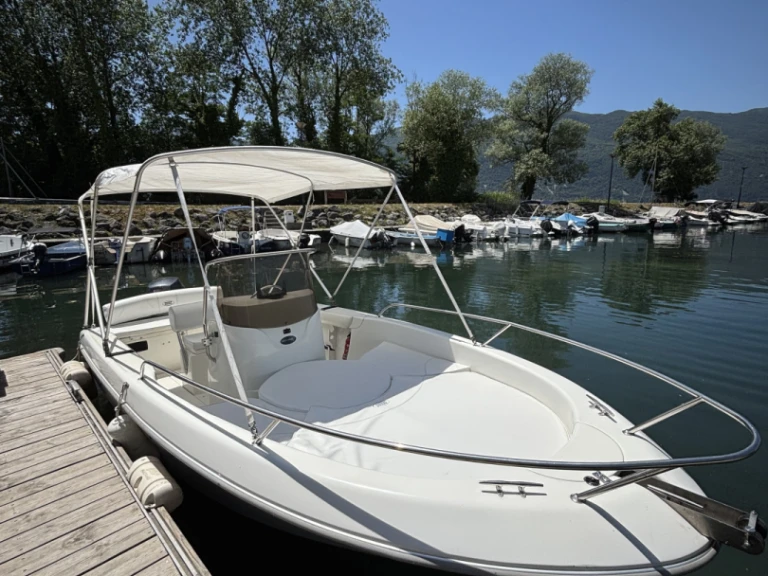 Pronajmout si Sessa Marine Key Largo 16 v Aix-les-Bains