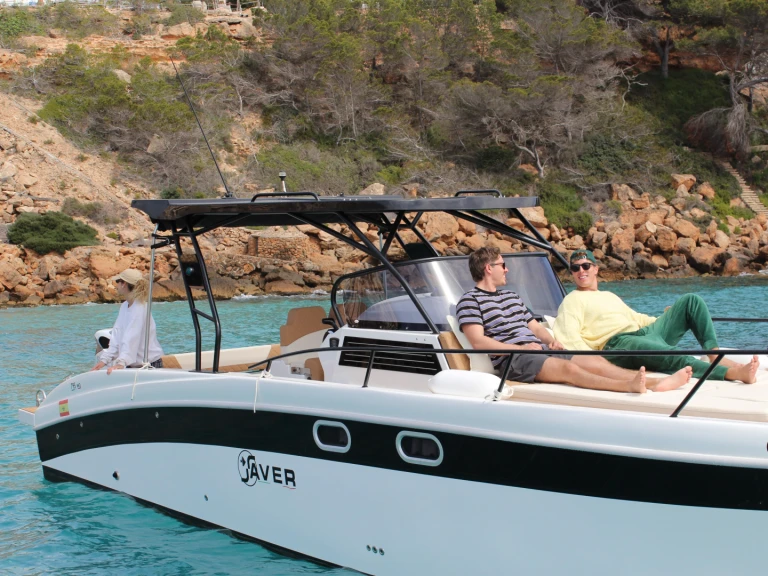Saver Saver 870 WA jednotlivci a charterové společnosti v Santa Ponsa