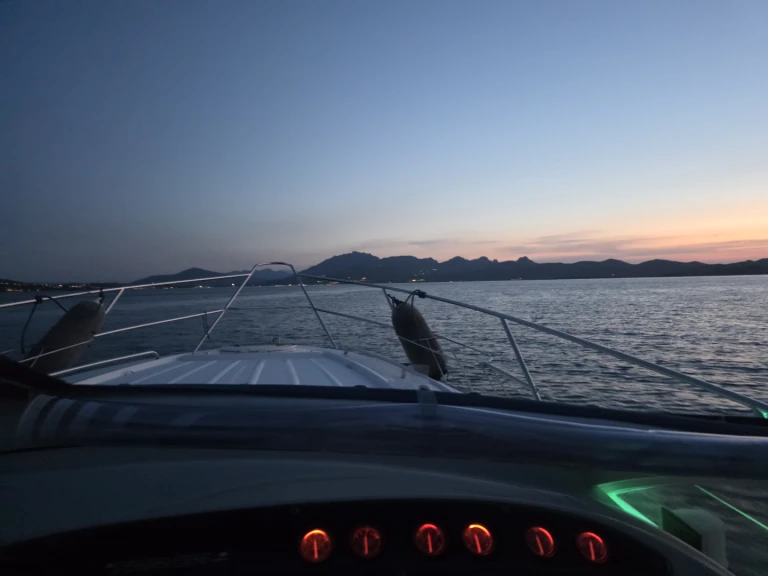 Pronájem Motorová loď v Porto Rotondo -Fairline Targa 34