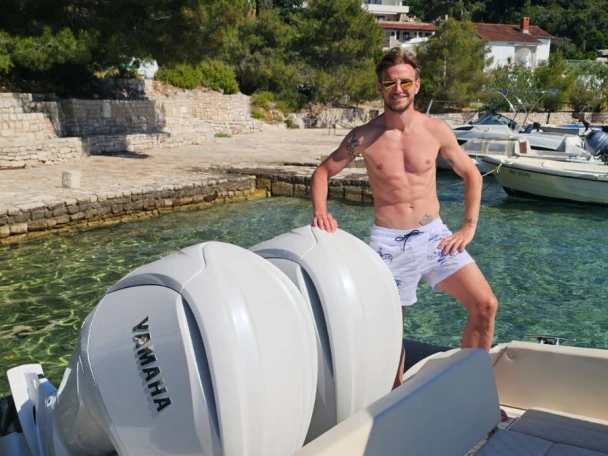 Pronajmout Polotuhá loď se skipperem či ne Nuova Jolly v Marina Zenta