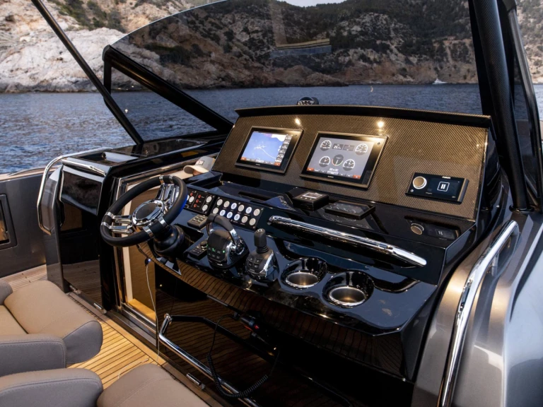 Pronajmout si Pardo Yachts Pardo 50 v Mandelieu-la-Napoule