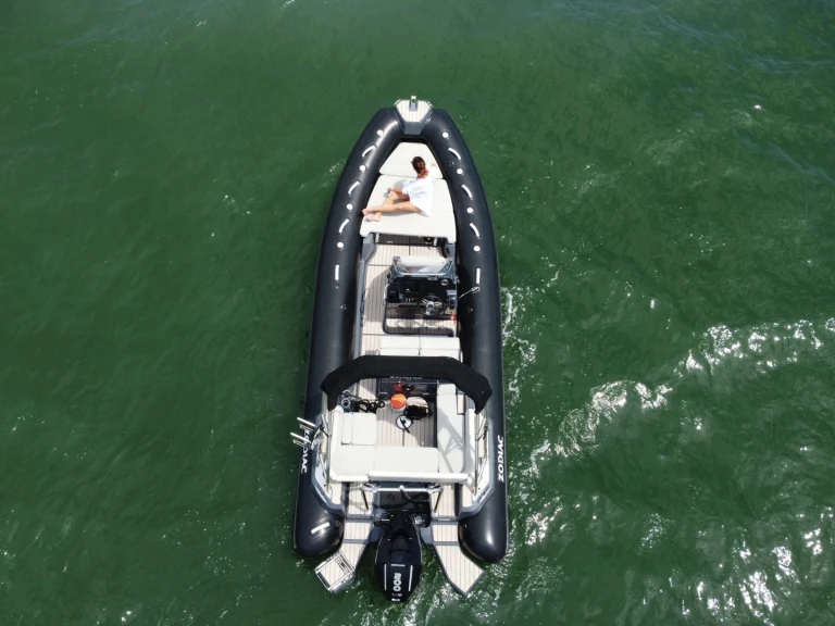 Pronajmout Polotuhá loď se skipperem či ne Zodiac v Arcachon