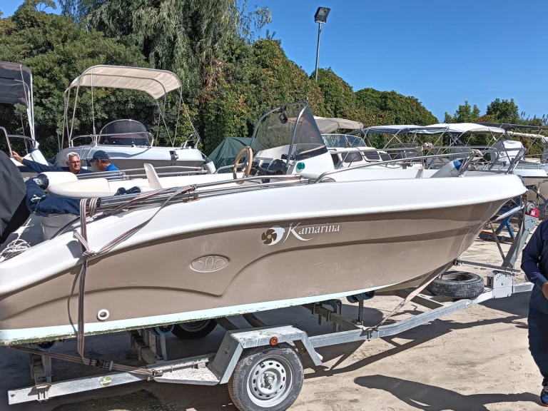 Kamarina 505 Open jednotlivci a charterové společnosti v Siracusa