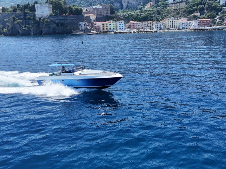 Pronajmout Motorová loď se skipperem či ne Zaniboni exalibur v Castellammare di Stabia
