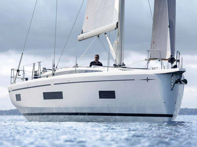 Bavaria Bavaria C46 jednotlivci a charterové společnosti v Gouvia
