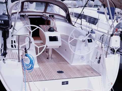 Pronajmout si Bavaria Cruiser 34 v Lefkáda