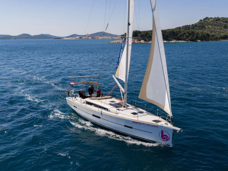 Pronájem lodi Dufour Dufour 460 Grand Large v Pirovac na Samboatu