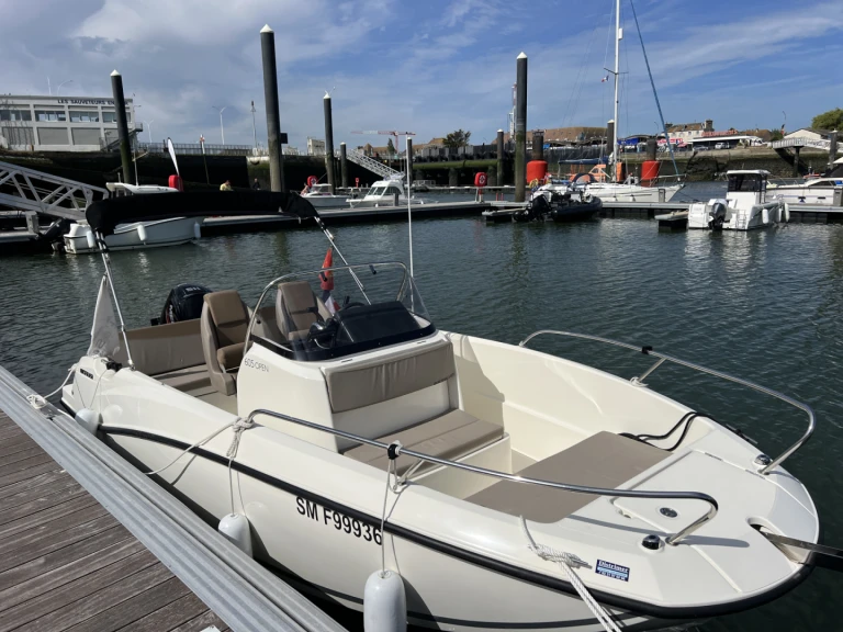 Pronájem lodi Ouistreham lákavé ceny Activ 605 Open