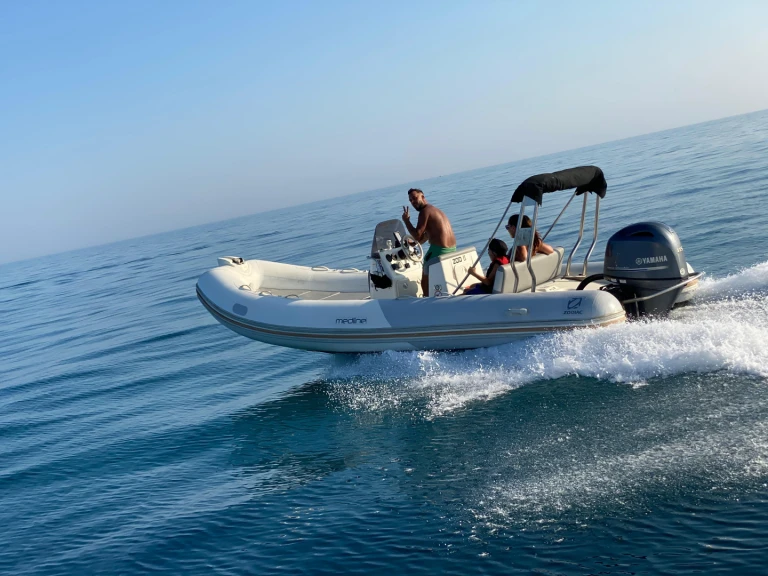Pronájem jachty v Carnon-Plage -Zodiac Medline na Samboatu
