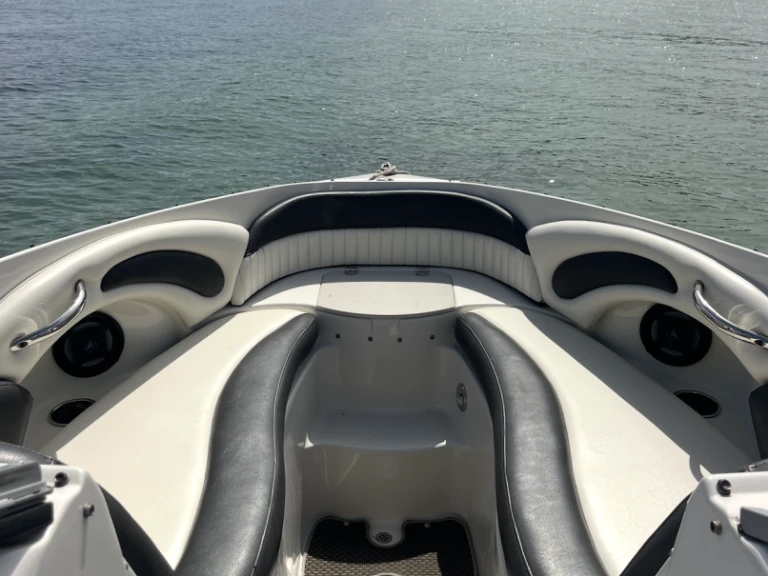 Stingray 250LR jednotlivci a charterové společnosti v Poole