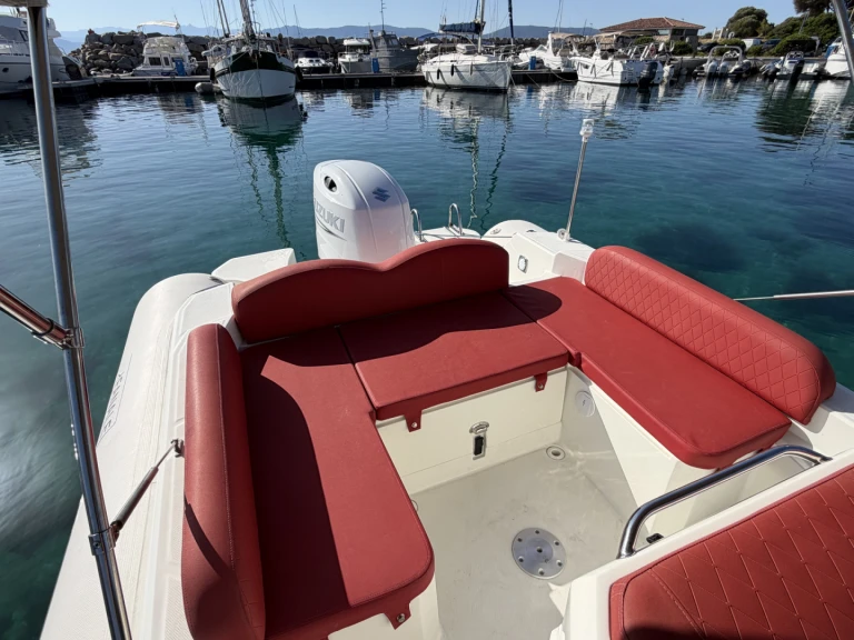 Pronájem jachty v Porto Pollo -Fanale marine  FANALE 700 FALCHETTU na Samboatu