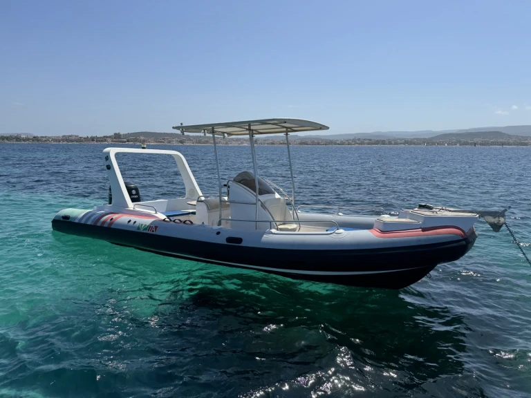 Rib 760 jednotlivci a charterové společnosti v Porto di Alghero