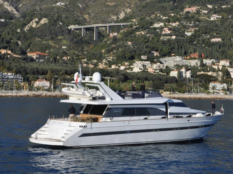 Pronájem jachty v Monaco-Ville -Cantieri Di Pisa Akir 22 S na Samboatu