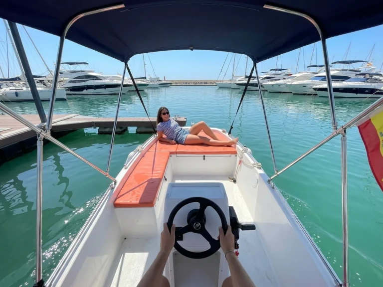 Pronájem Motorová loď v Club Nàutic Cambrils -Bond Yachts 13