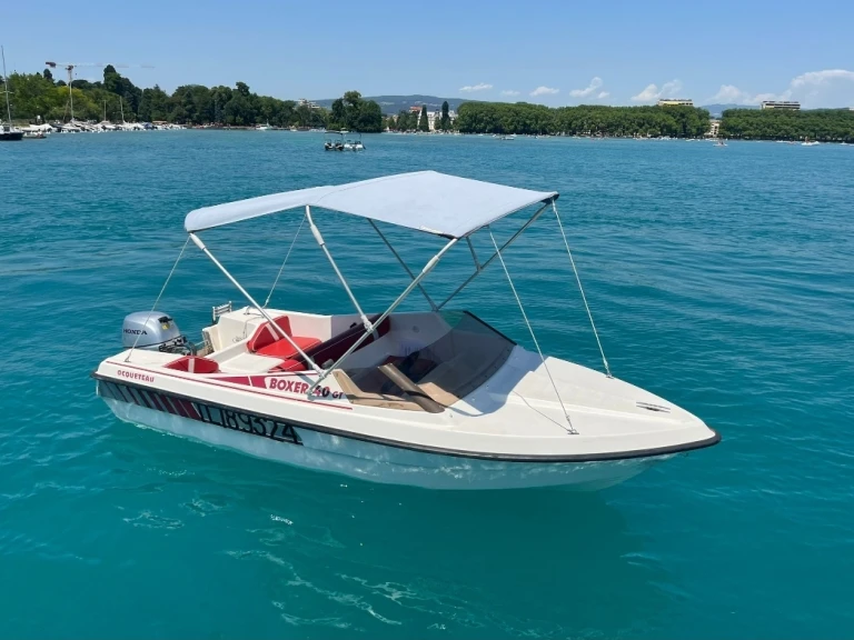 Pronájem Motorová loď v Annecy -BATEAU SANS PERMIS