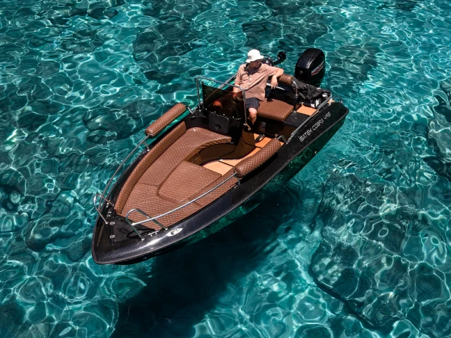 Pronájem Motorová loď v Mílos -Isatek Cobra 495